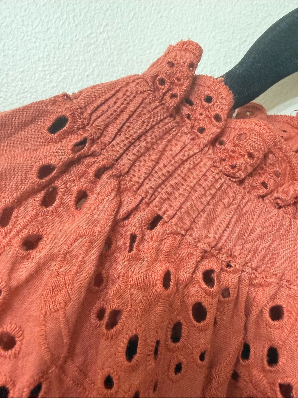 Anthropologie M Eyelet Broderie Button Back Blouse Coral Boho Ruffle Feminine - Picture 7 of 11